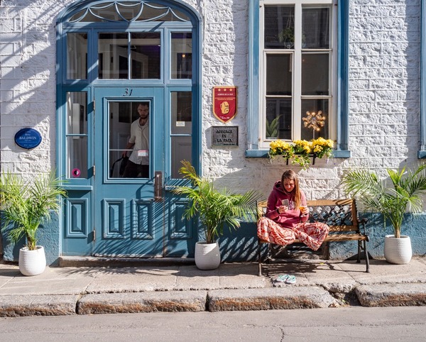 Auberge Paix Facade