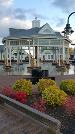 Promenade Waterfront